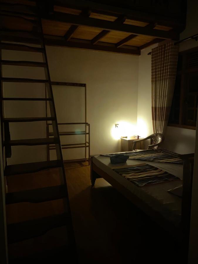 KoslandaHappy Feet Diyaluma住宿加早餐旅馆 外观 照片
